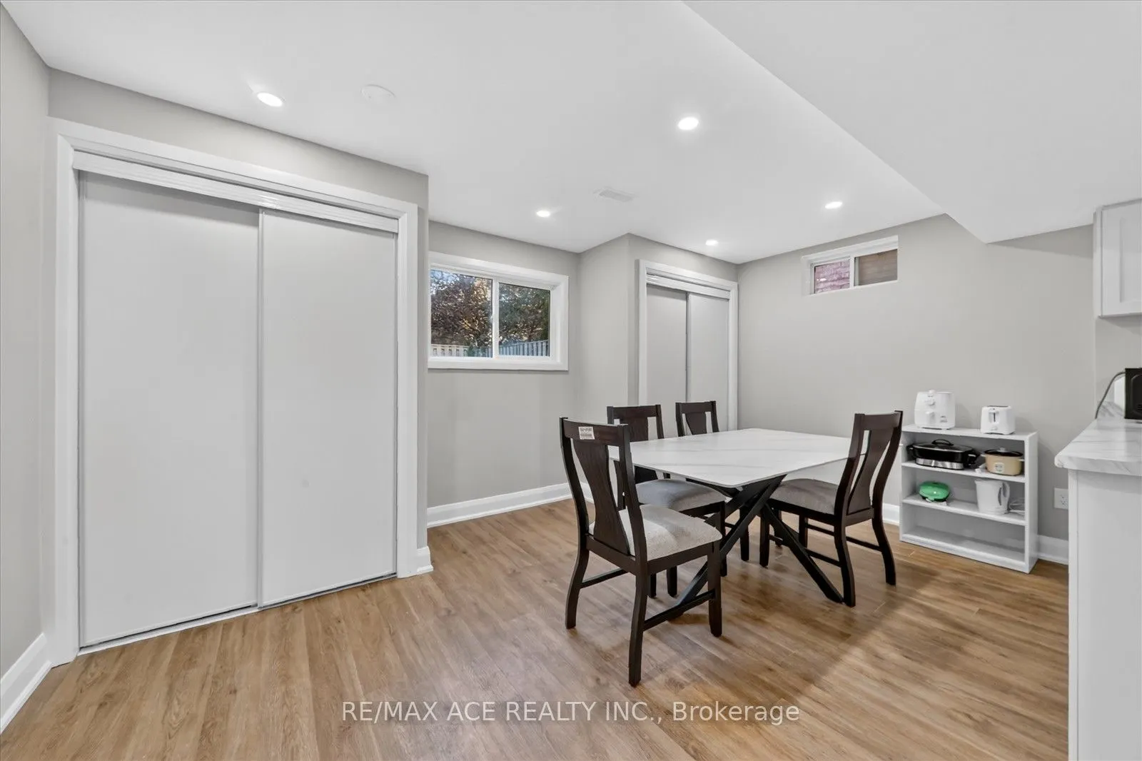 1446 Sandhurst Crescent