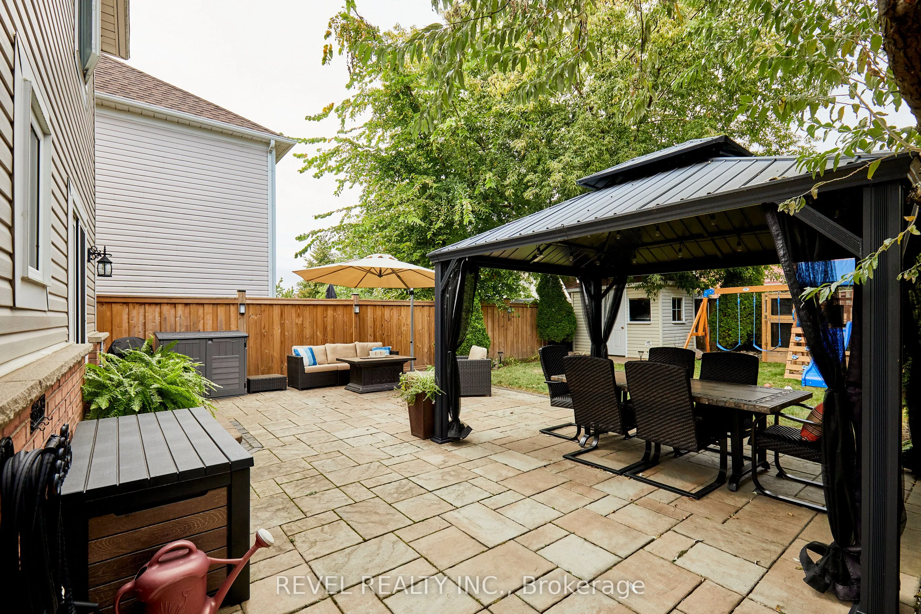 20 Breakwater Drive