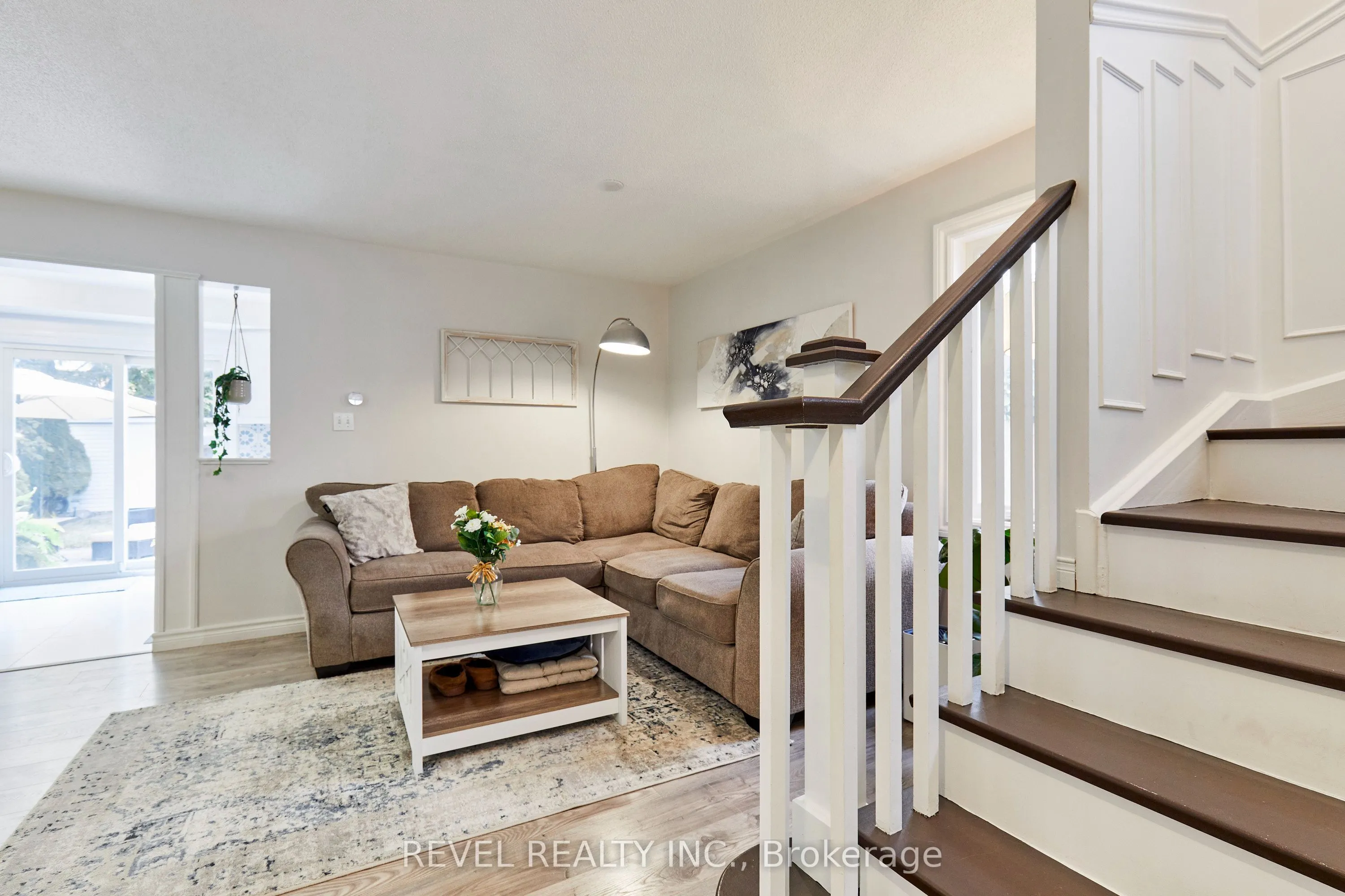 20 Breakwater Drive