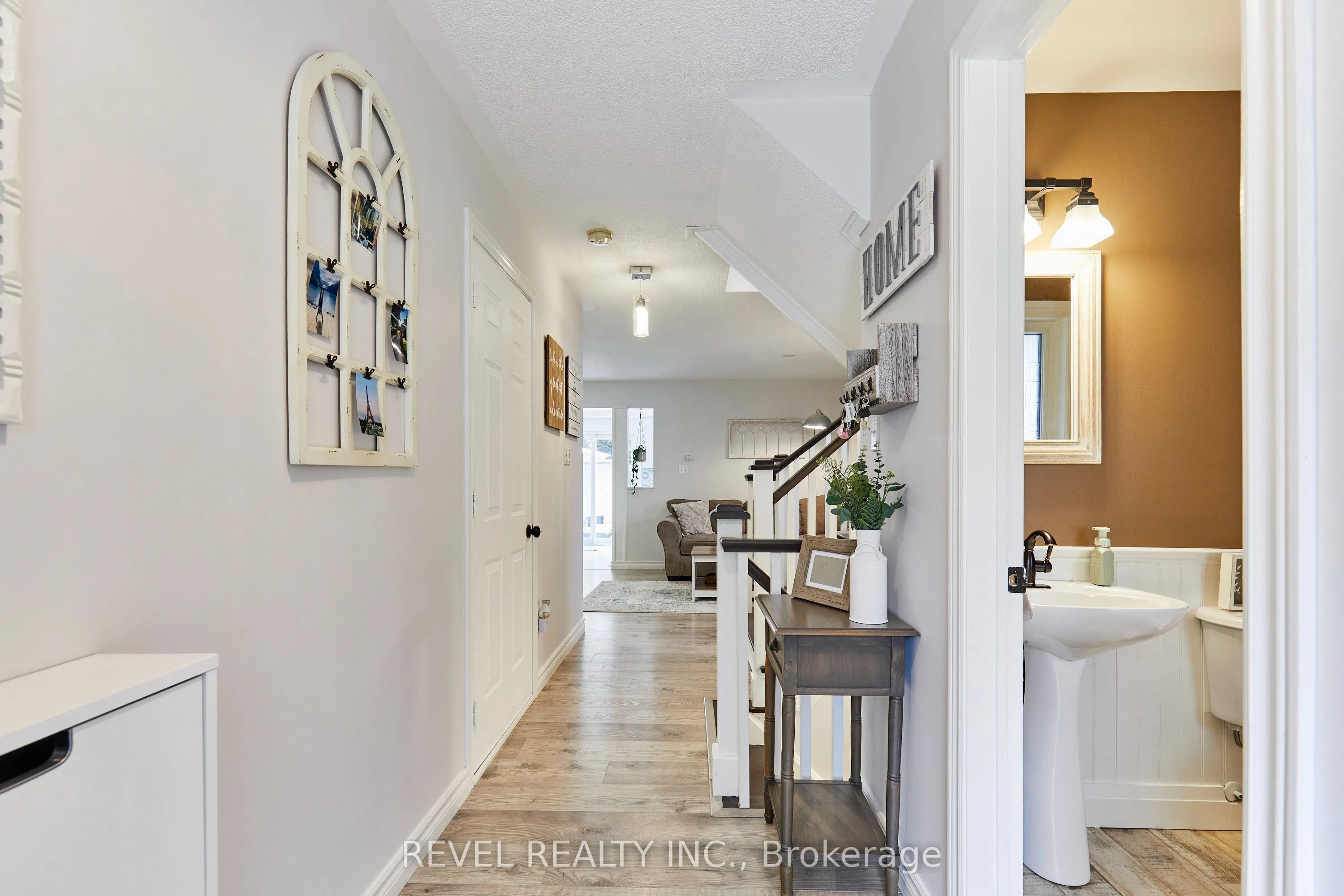 20 Breakwater Drive