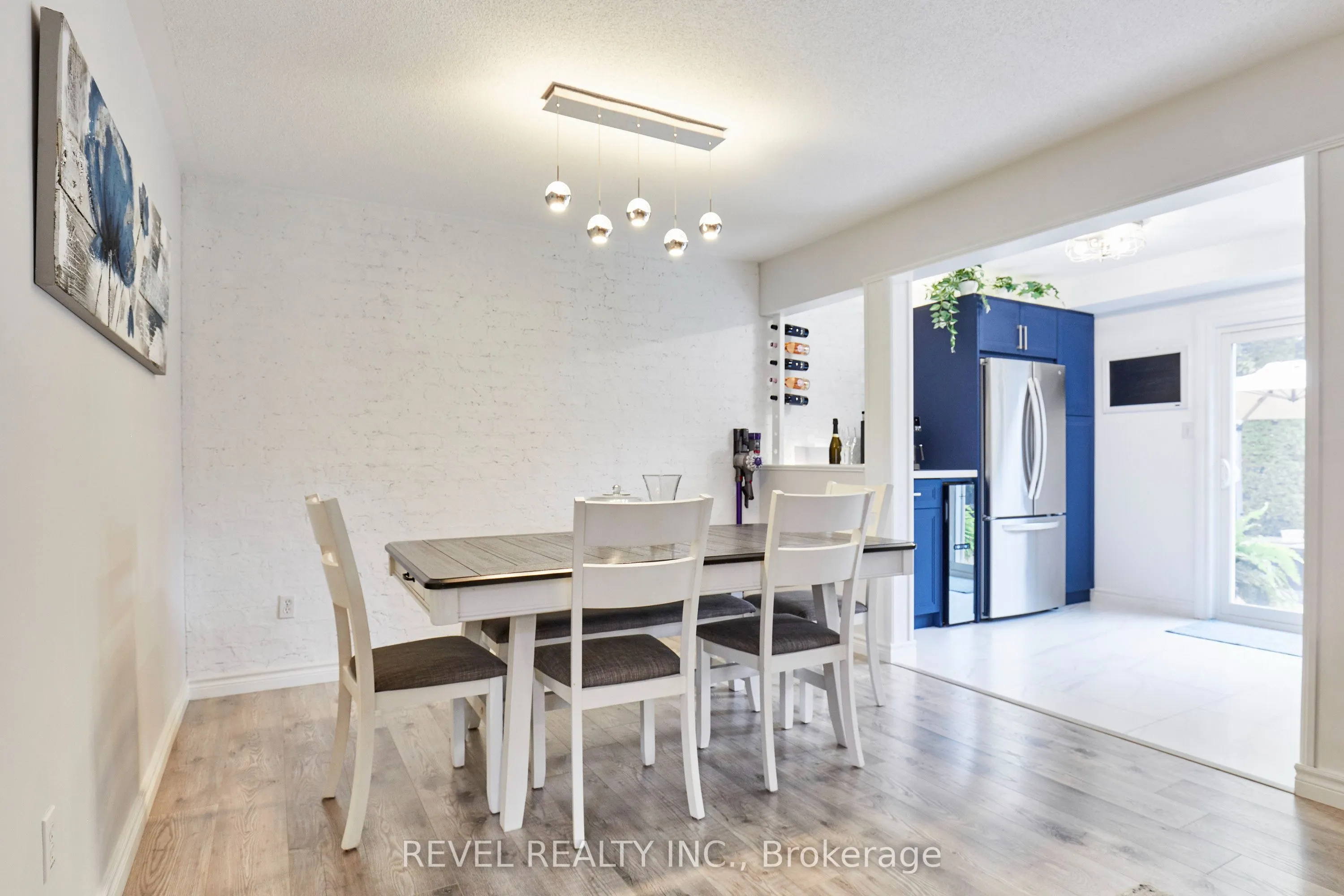 20 Breakwater Drive