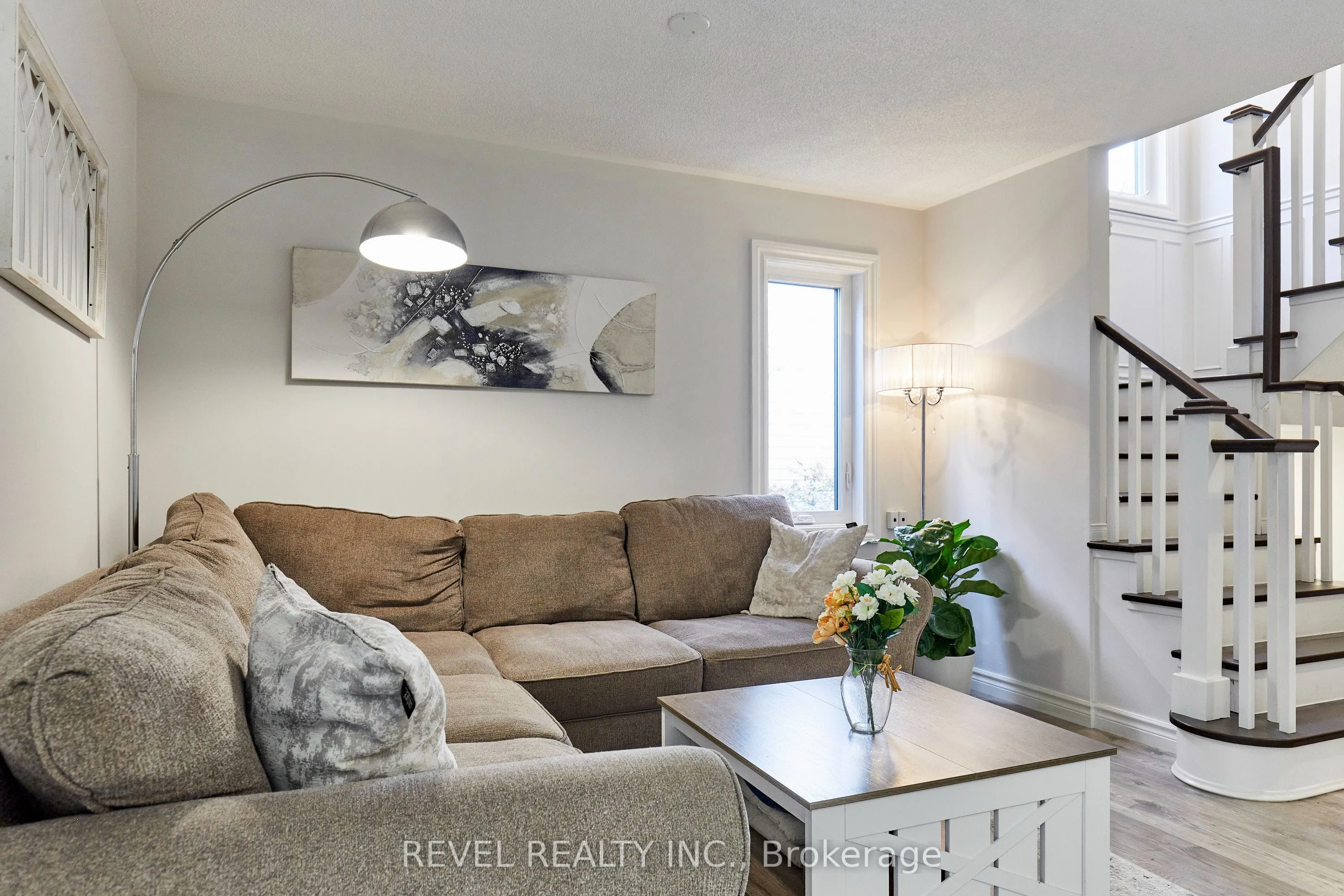 20 Breakwater Drive