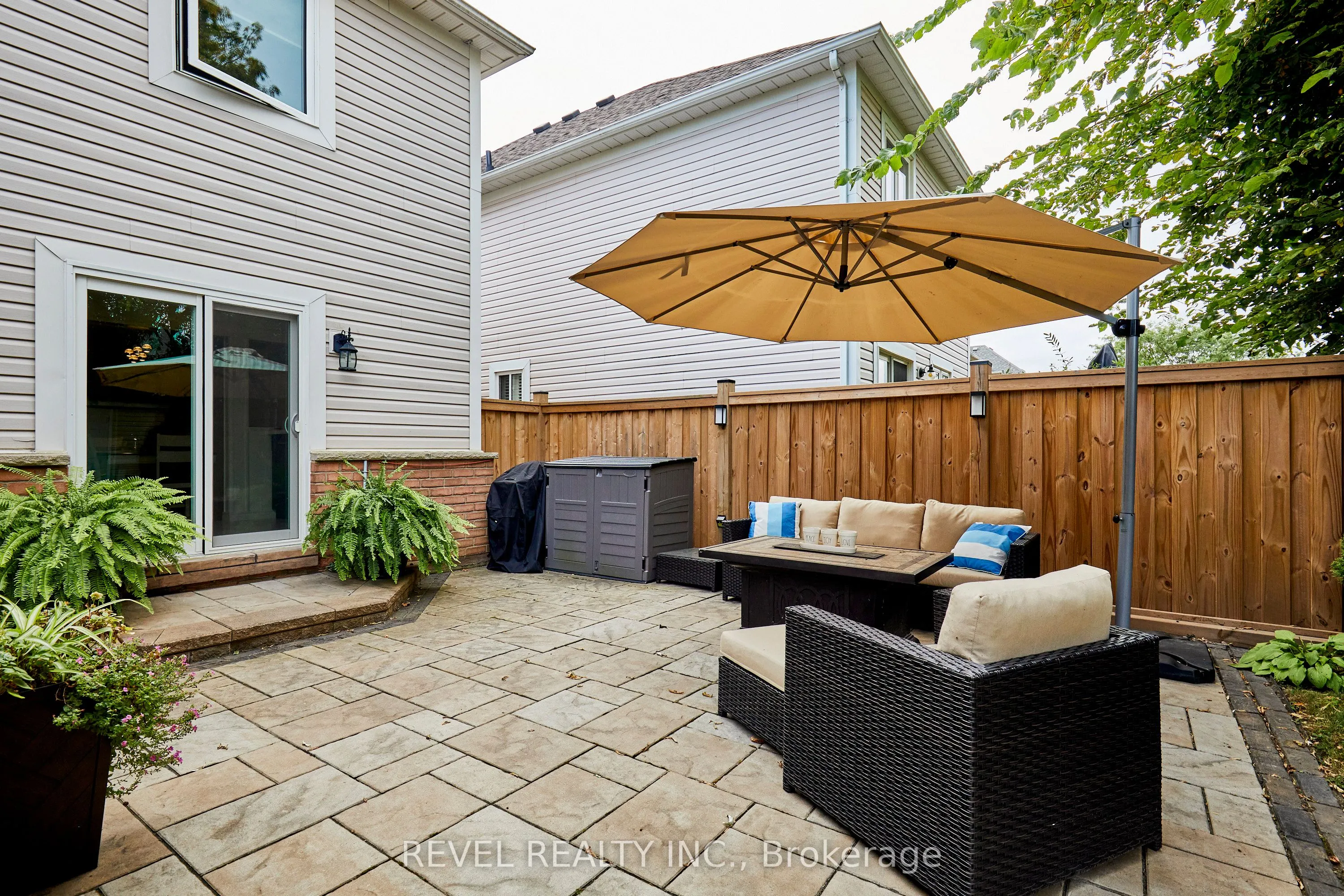 20 Breakwater Drive