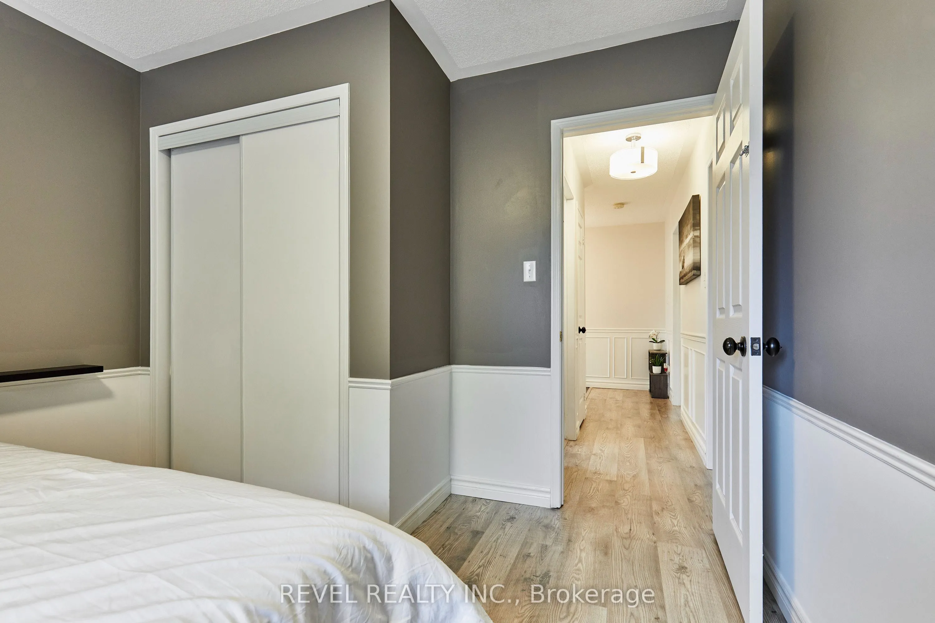 20 Breakwater Drive