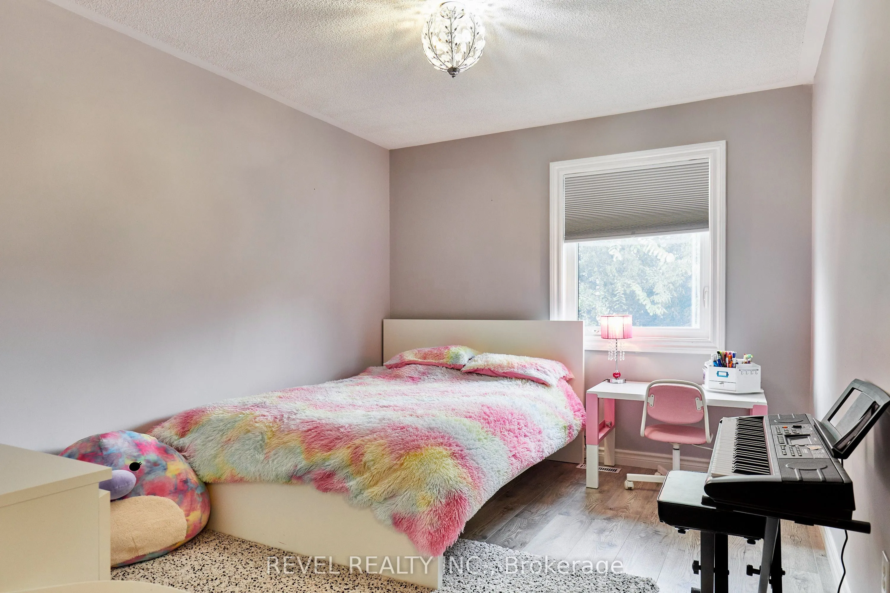 20 Breakwater Drive
