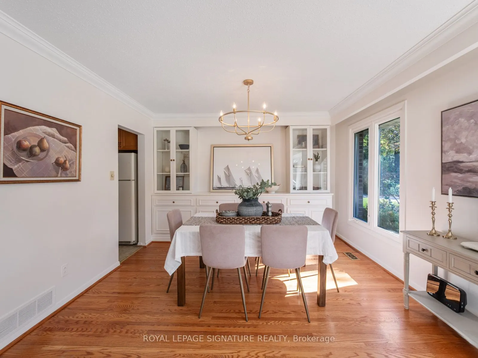 46 Manorglen Crescent