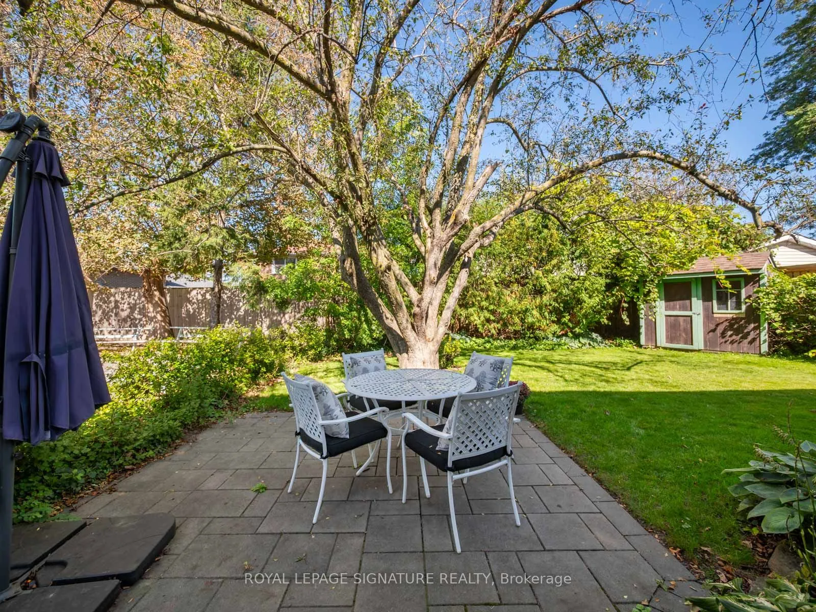 46 Manorglen Crescent