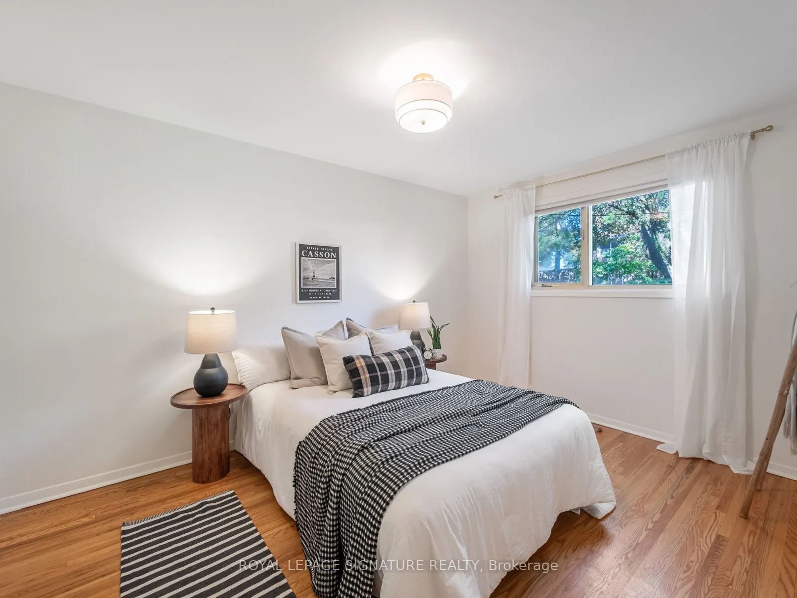 46 Manorglen Crescent