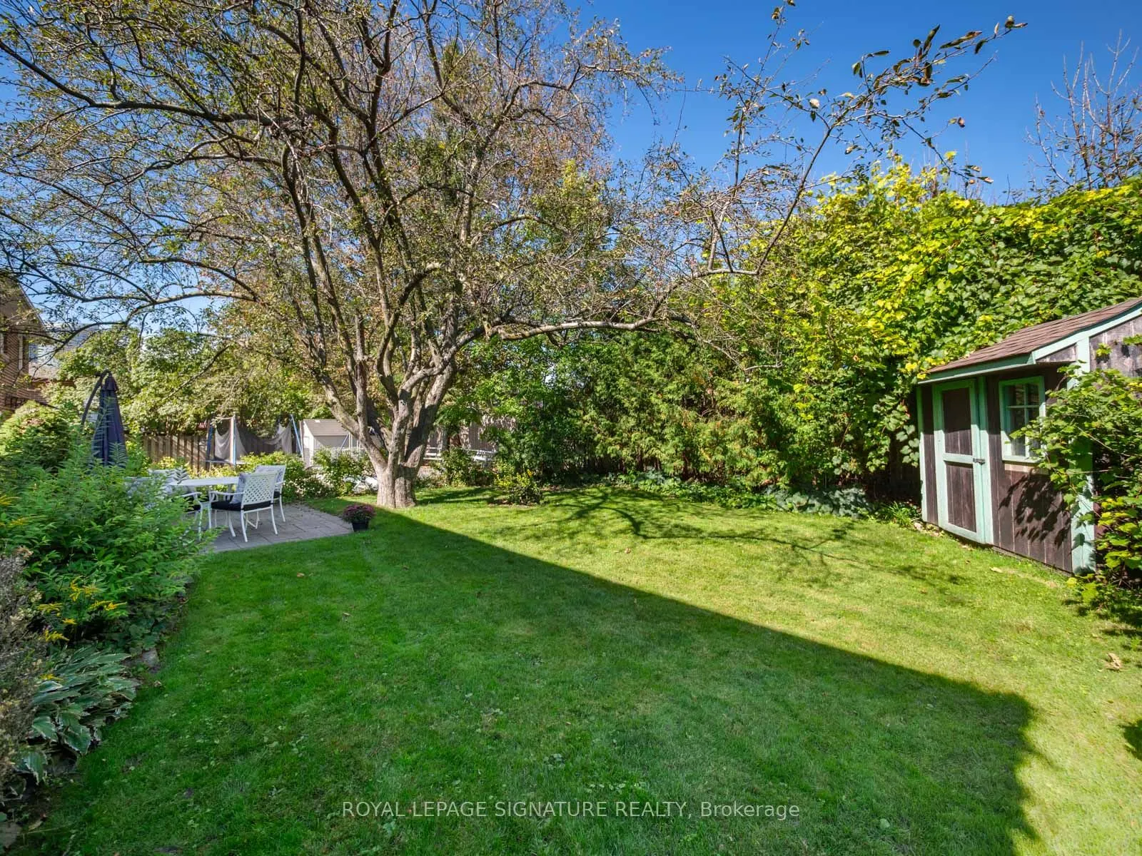 46 Manorglen Crescent