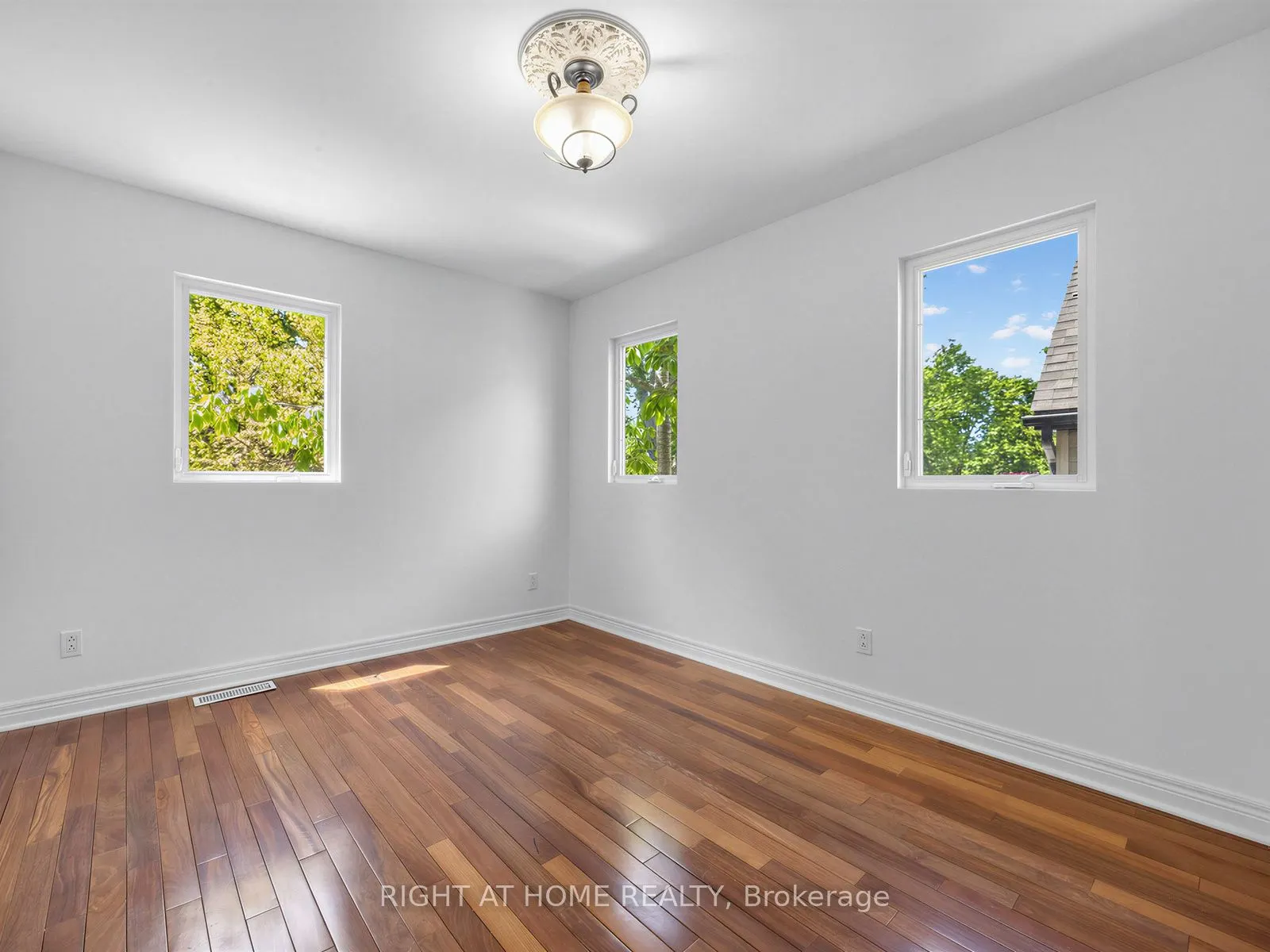20 Kildonan Drive
