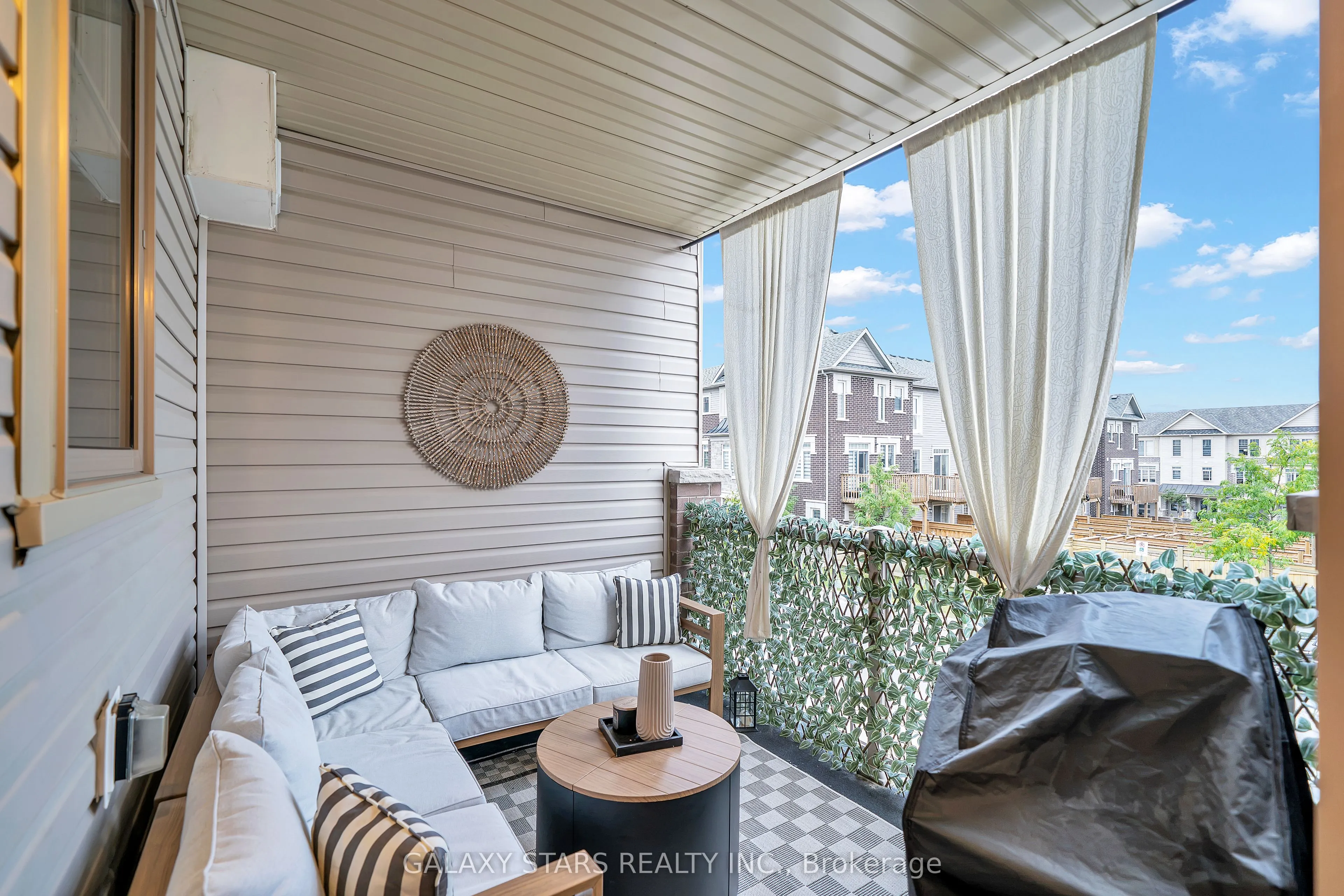 50 Ambereen Place