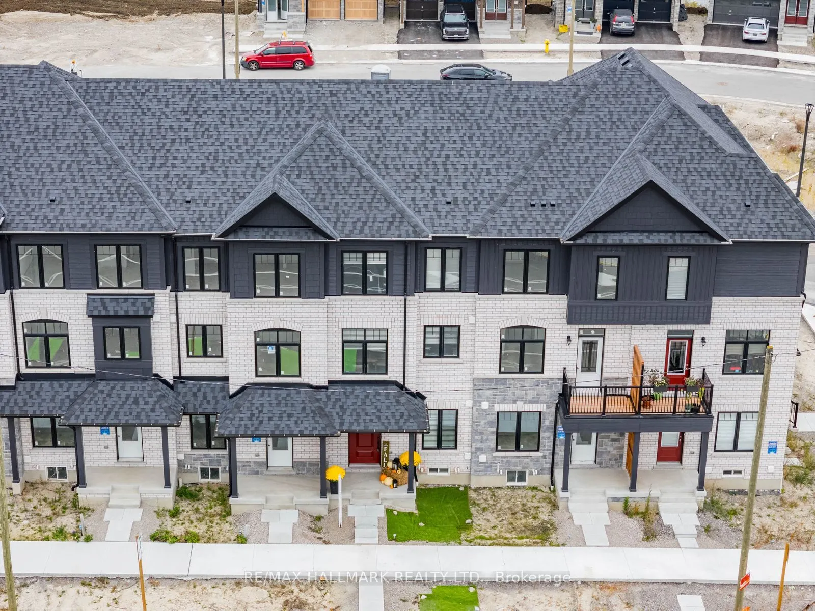669 Alexander Knox Road