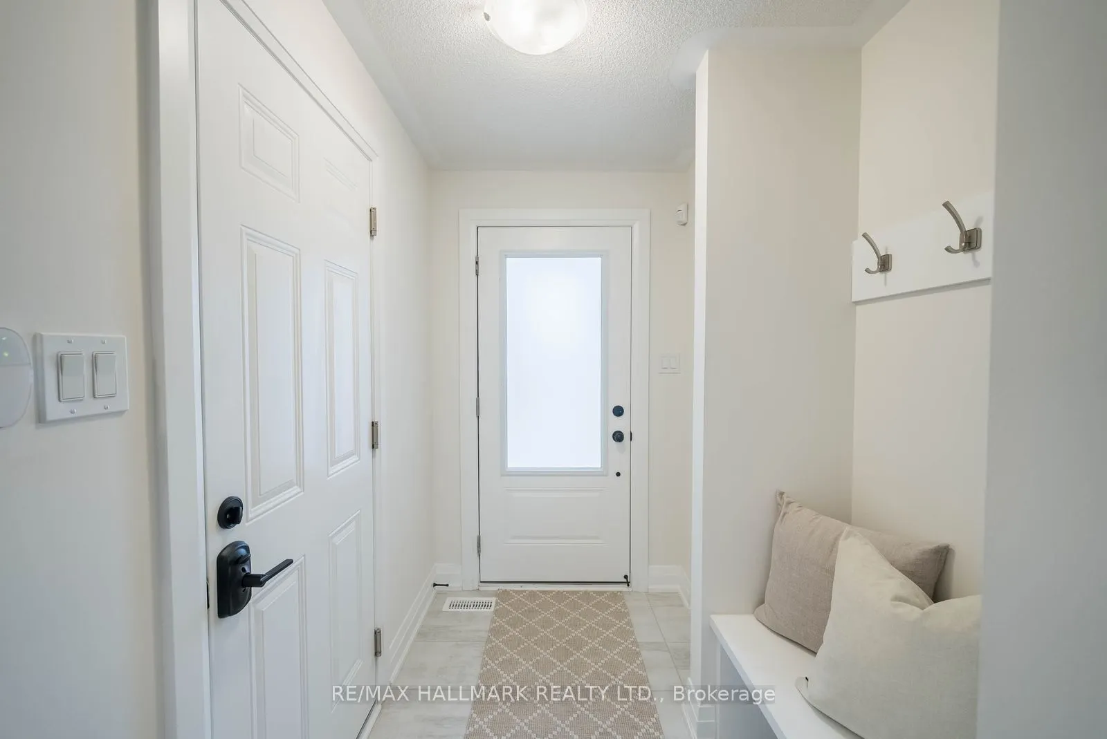 669 Alexander Knox Road