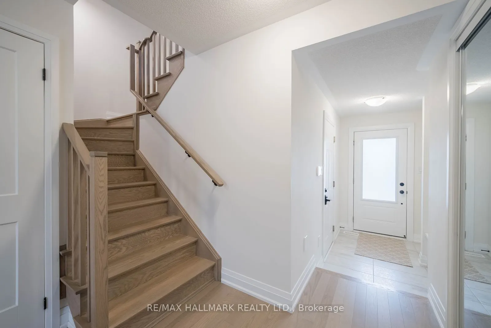 669 Alexander Knox Road