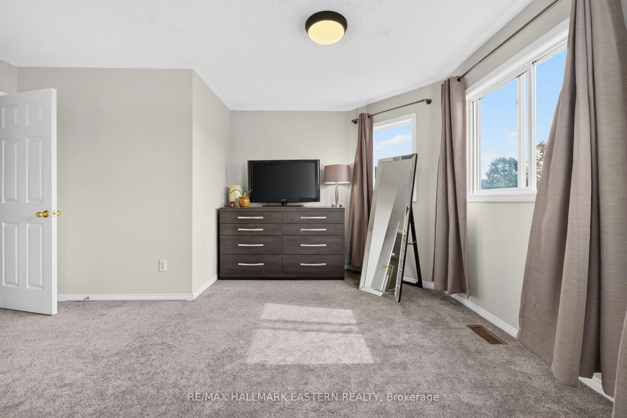 25 Edgerton Drive