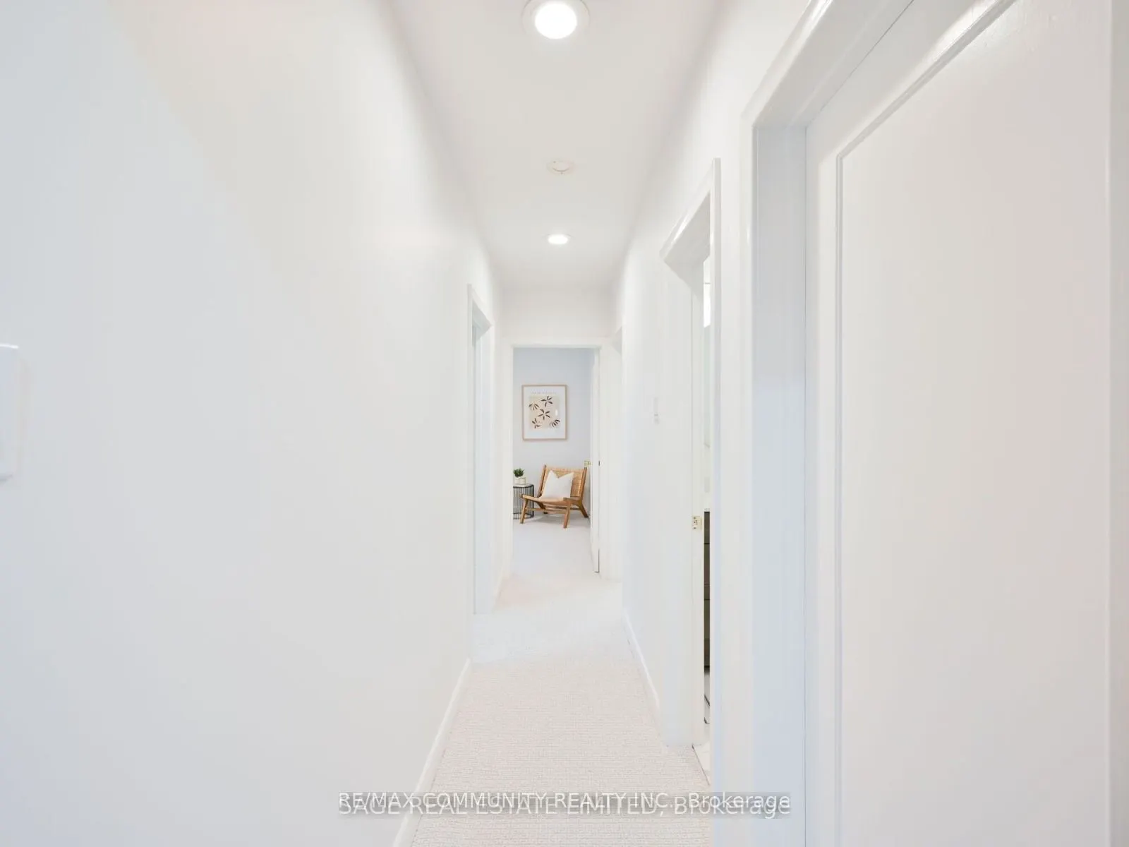 15 Saunders Road