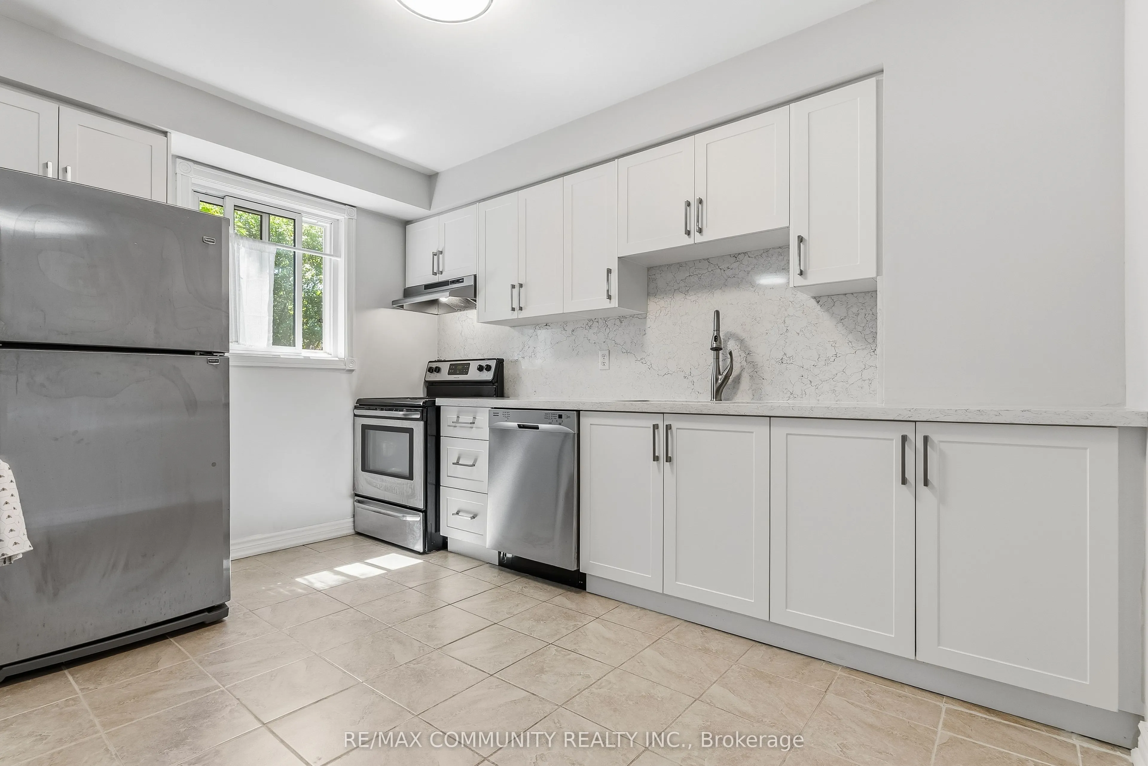 80 Brockman Crescent