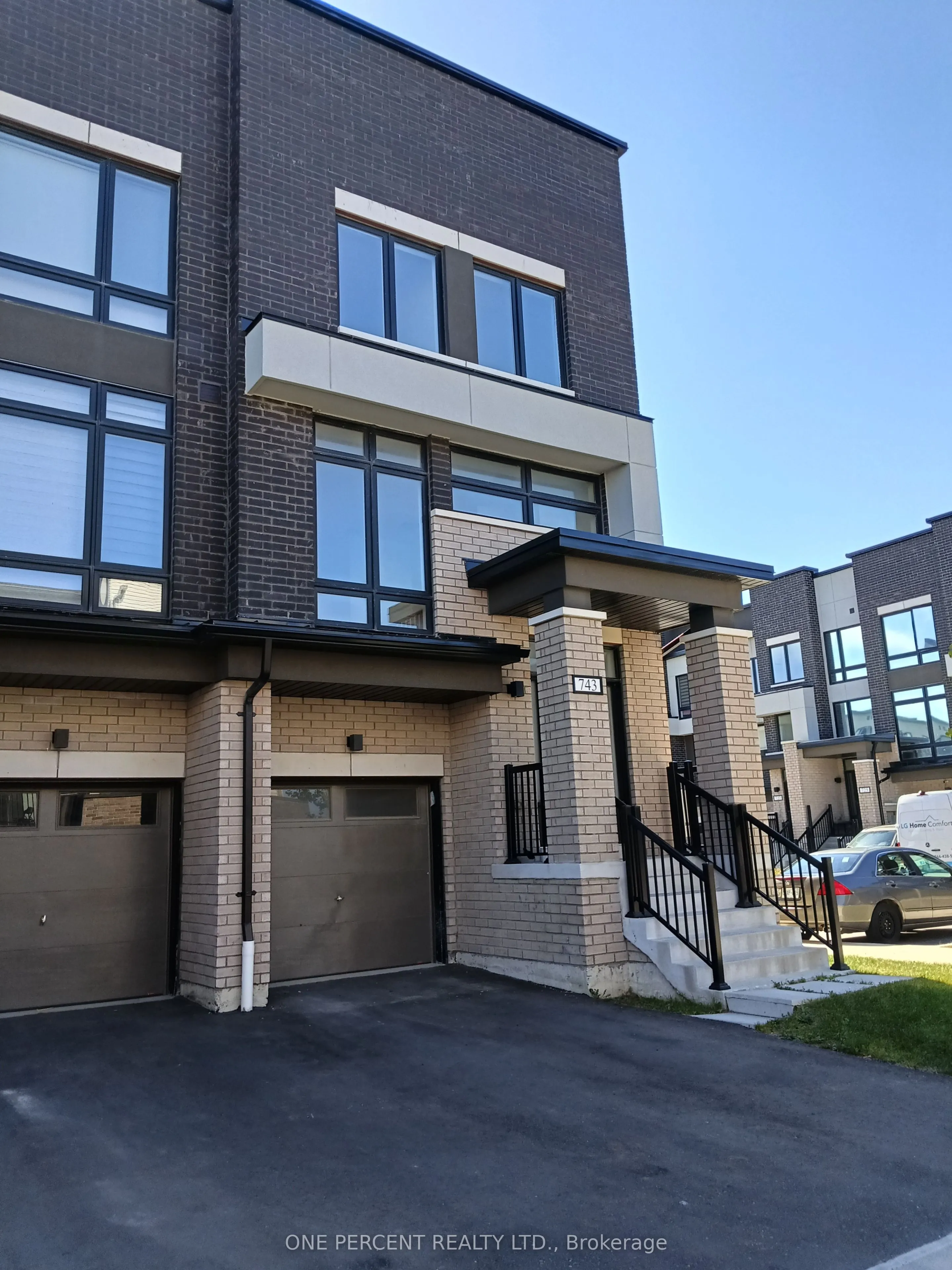 743 Stanstead Path