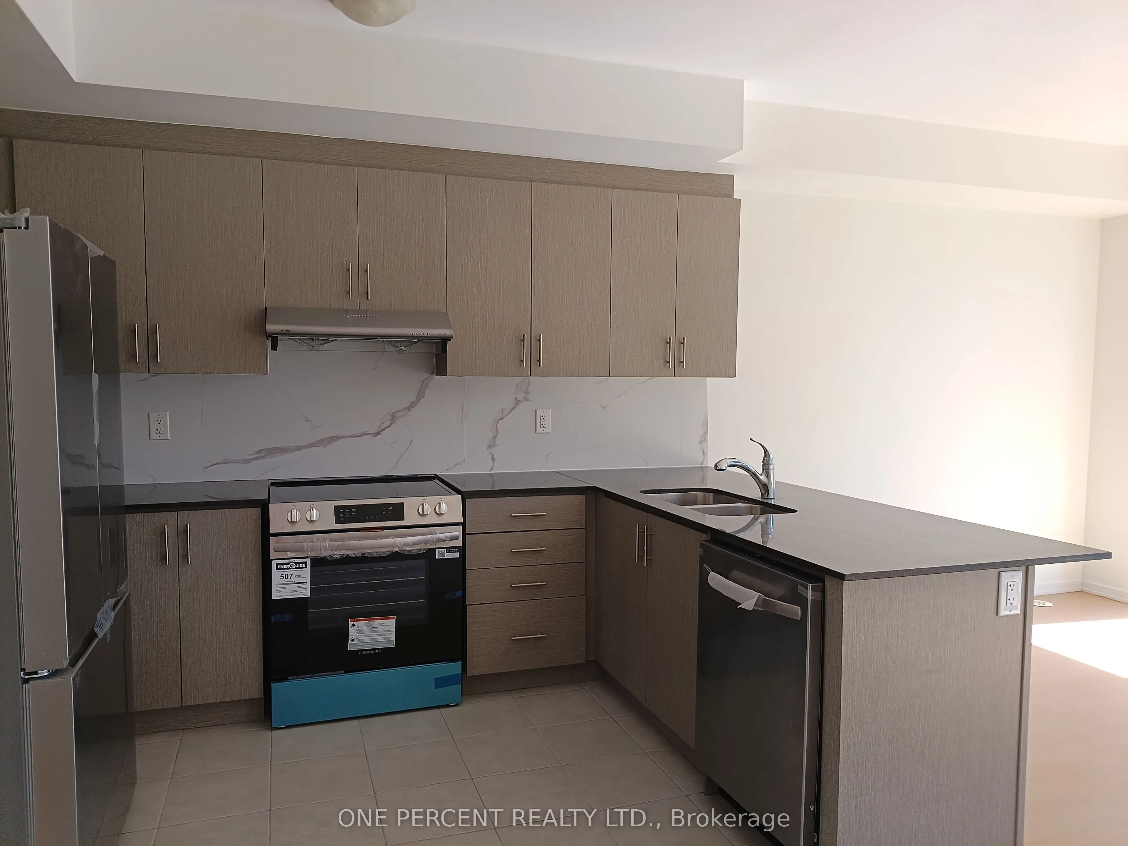 743 Stanstead Path