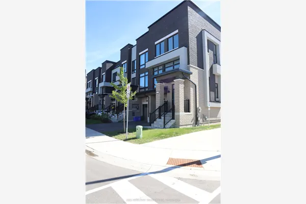 743 Stanstead Path