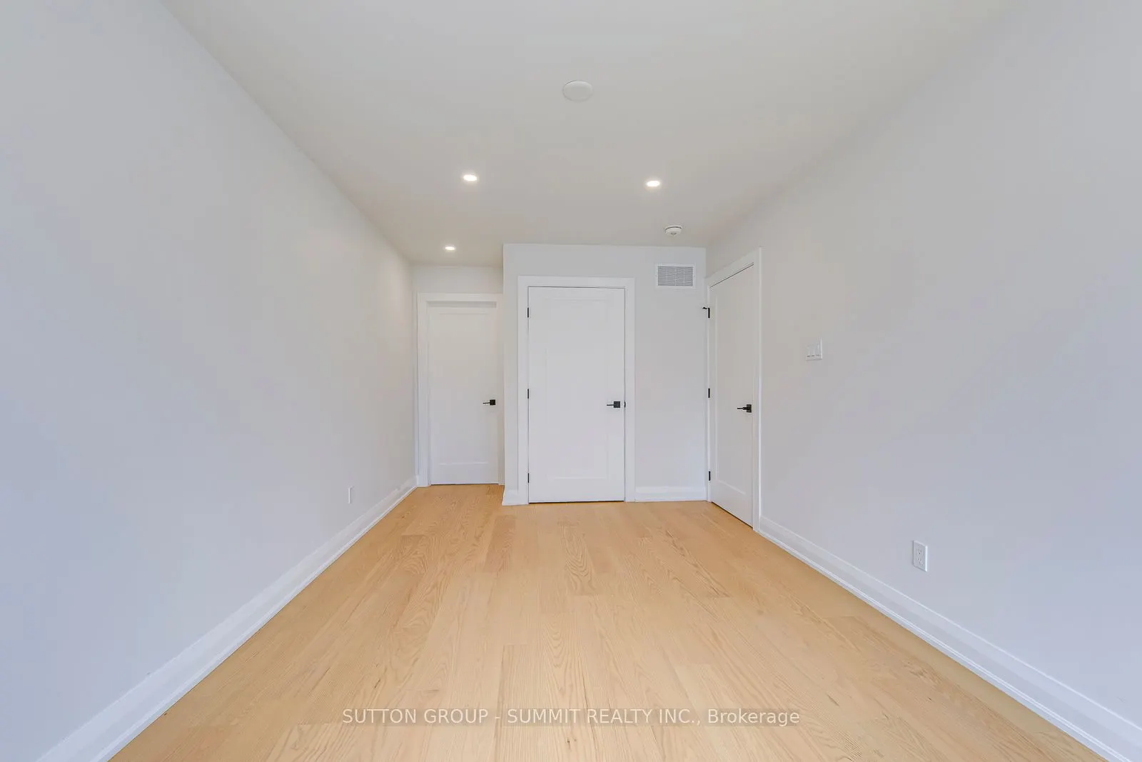 103 Kalmar Avenue