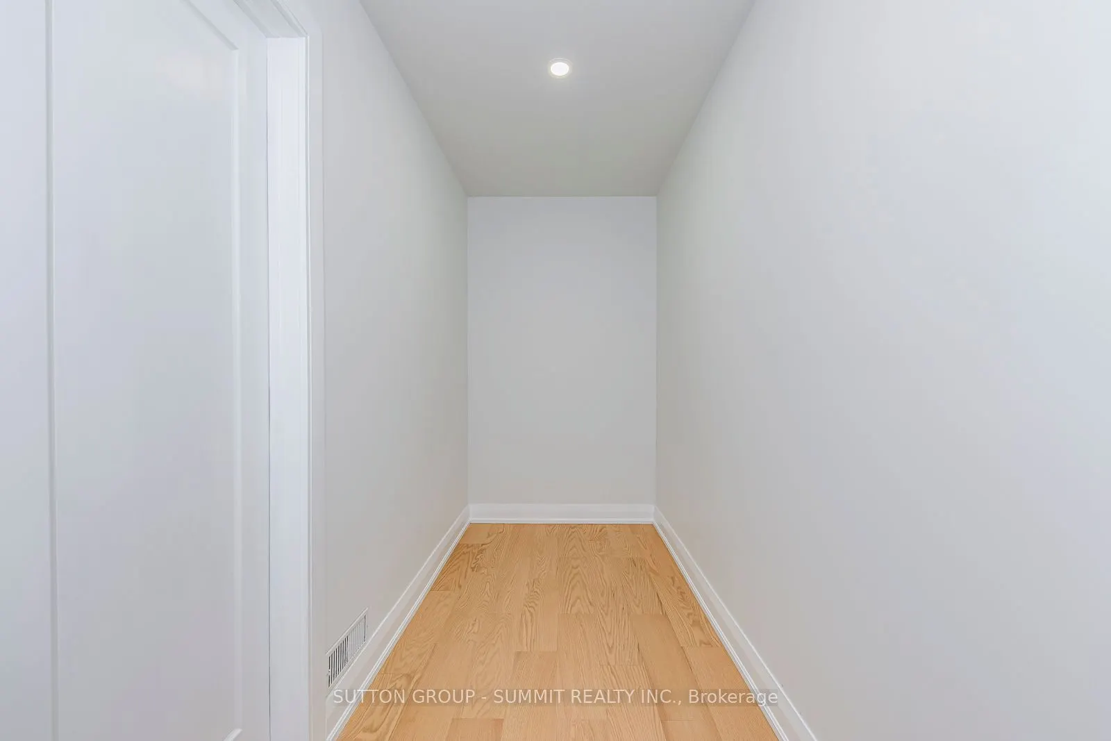 103 Kalmar Avenue