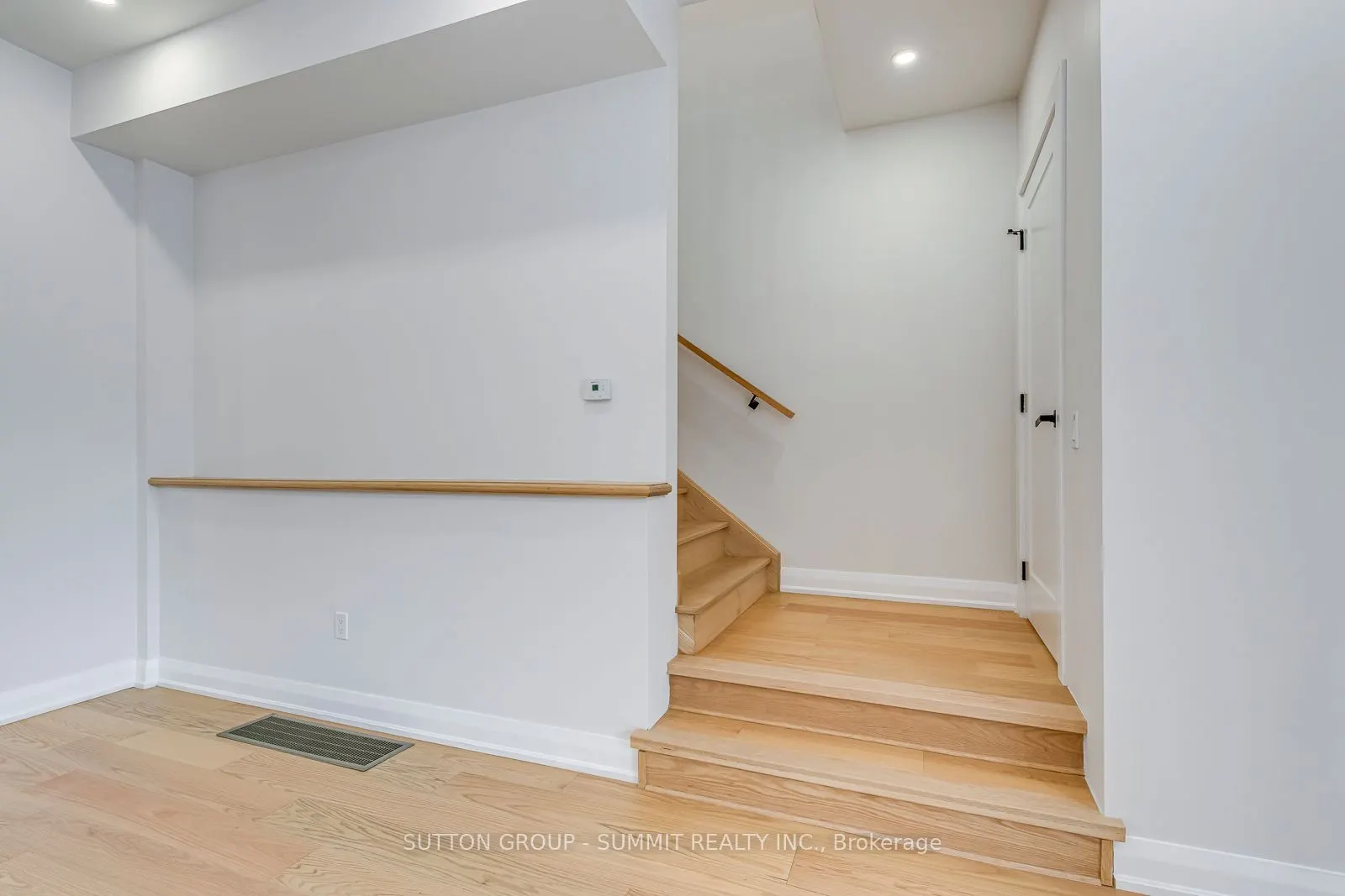 103 Kalmar Avenue