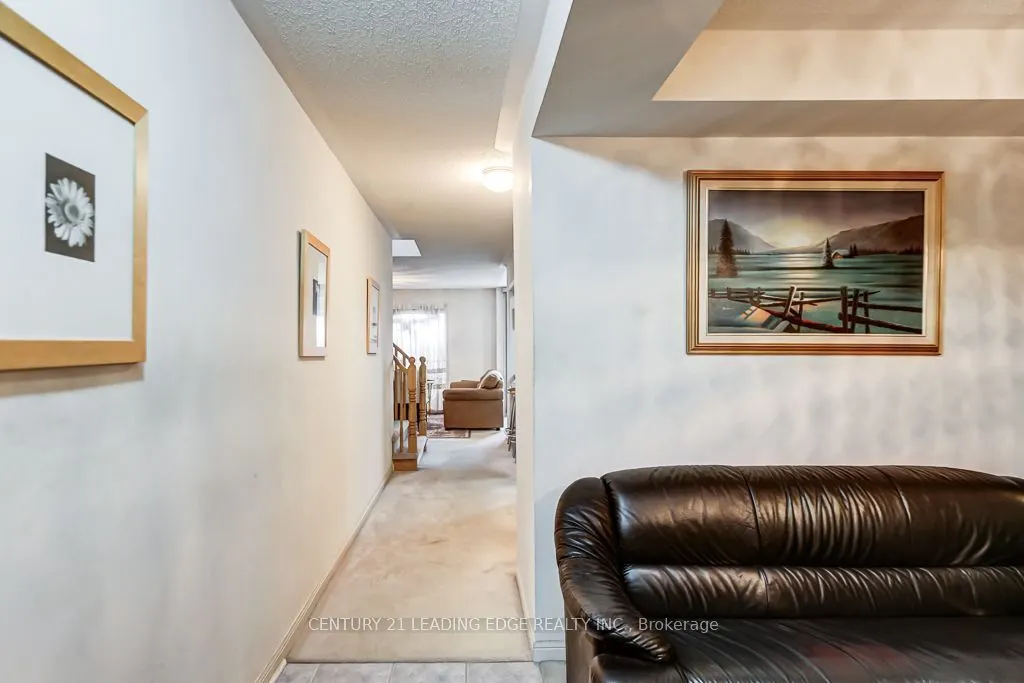 75 Trumpeter Street