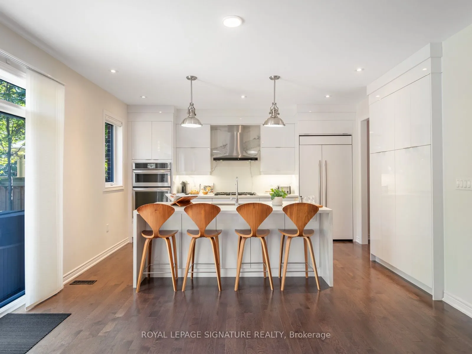 35 Acheson Boulevard