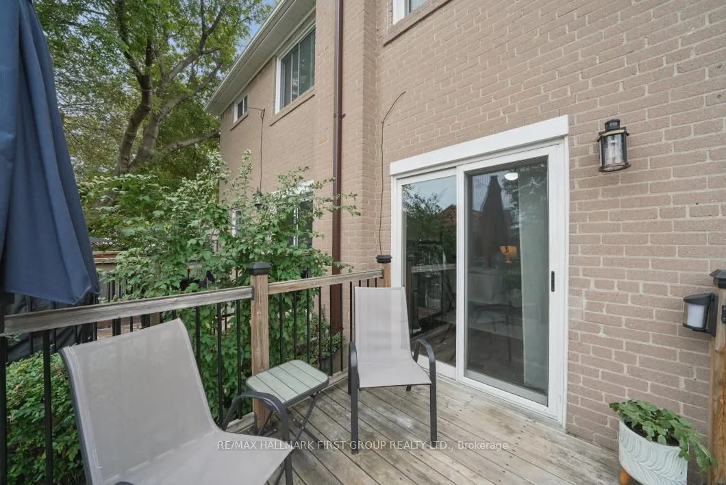 7 Ellendale Drive