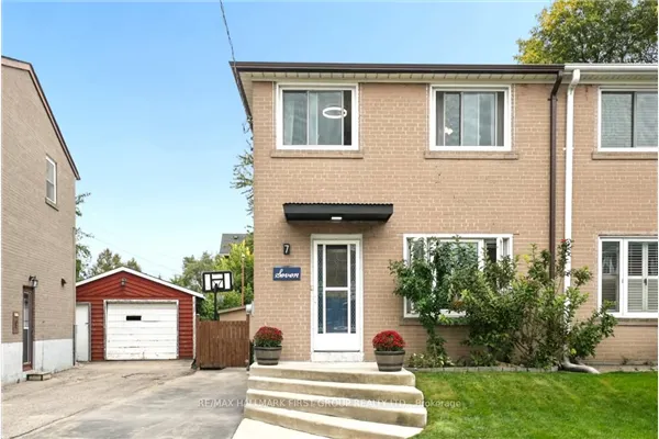 7 Ellendale Drive