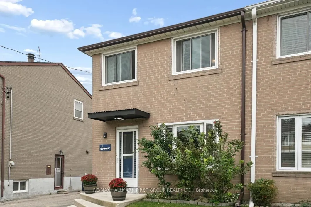 7 Ellendale Drive