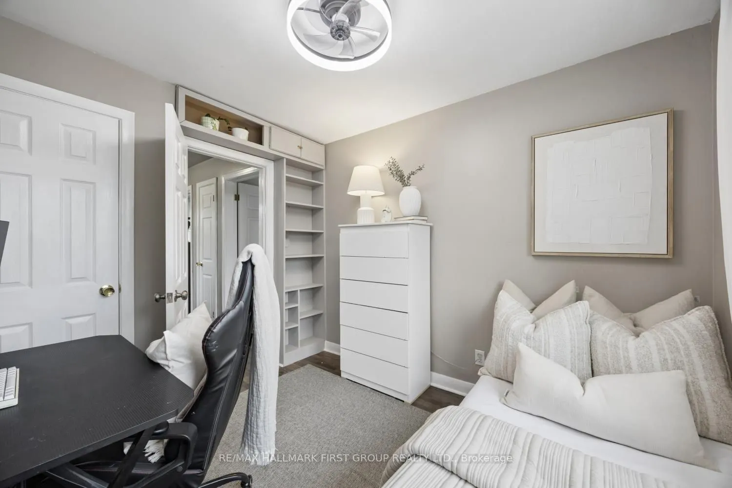 7 Ellendale Drive