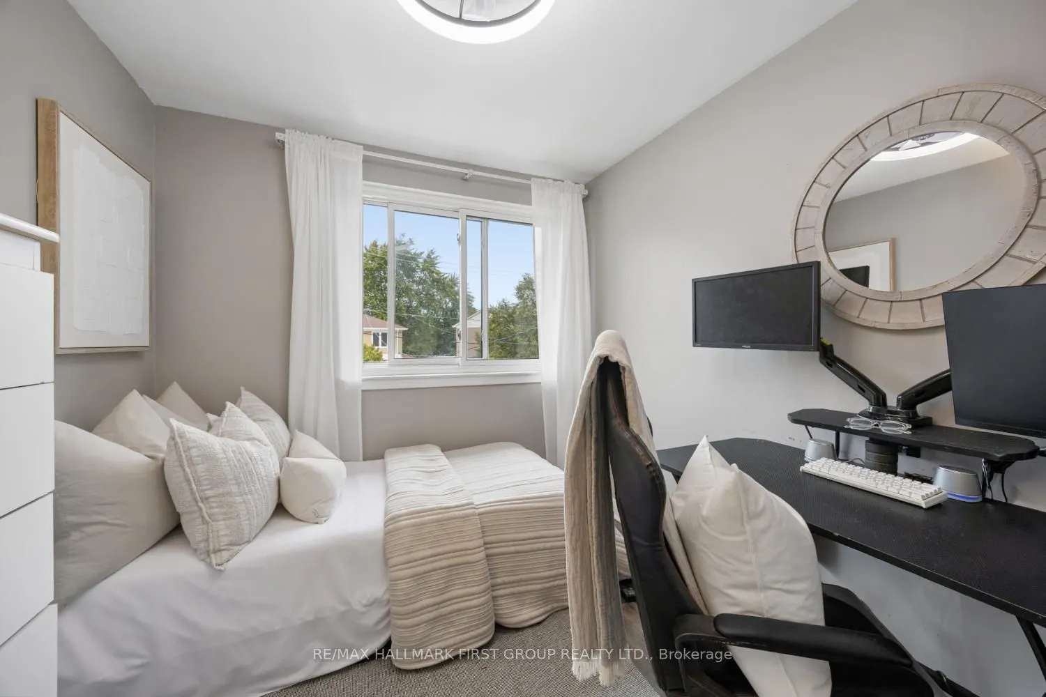 7 Ellendale Drive