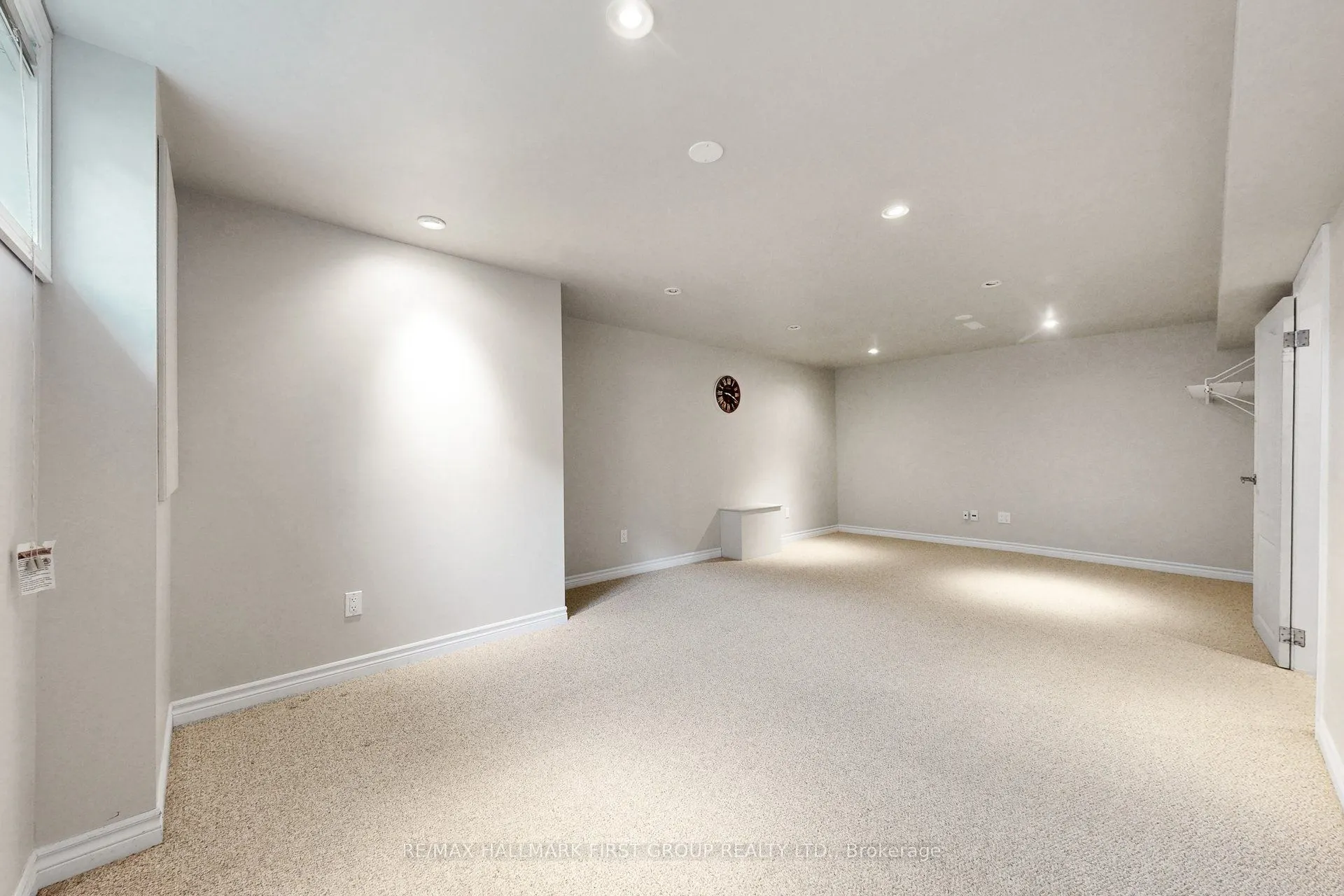 789 Hillcrest Road