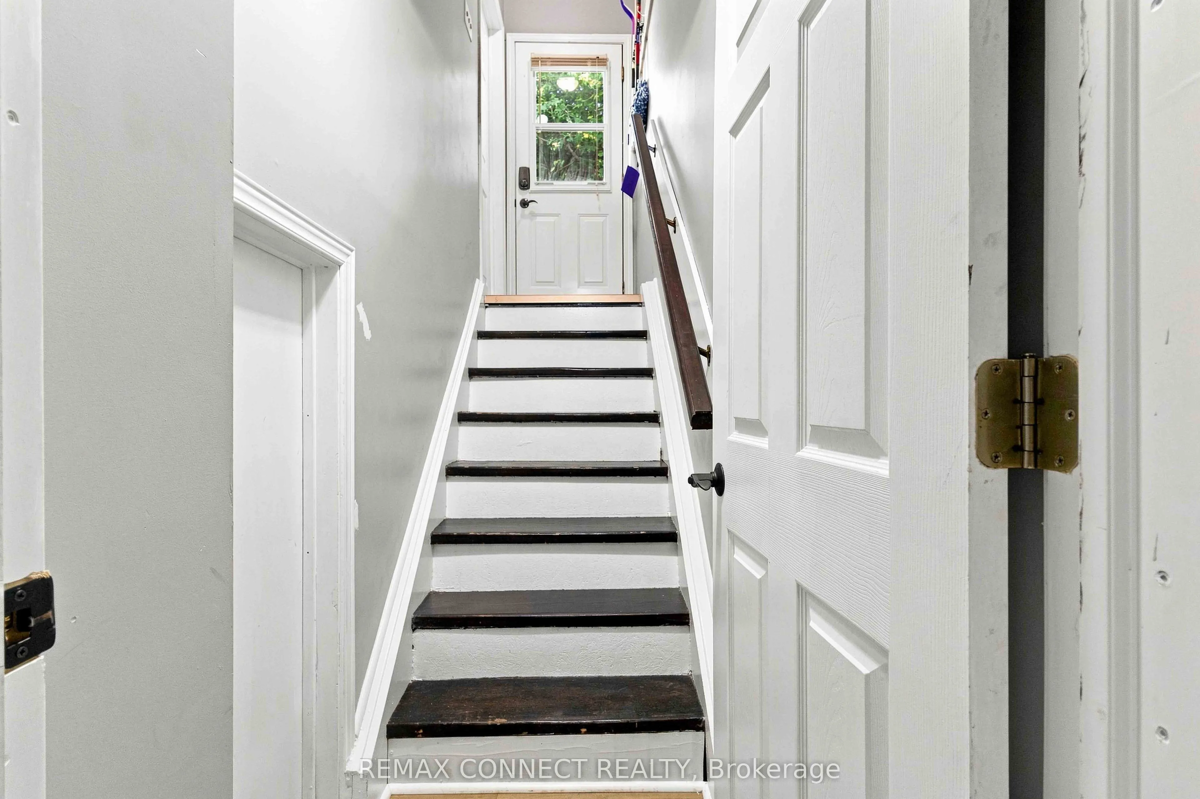 31 Roser Crescent