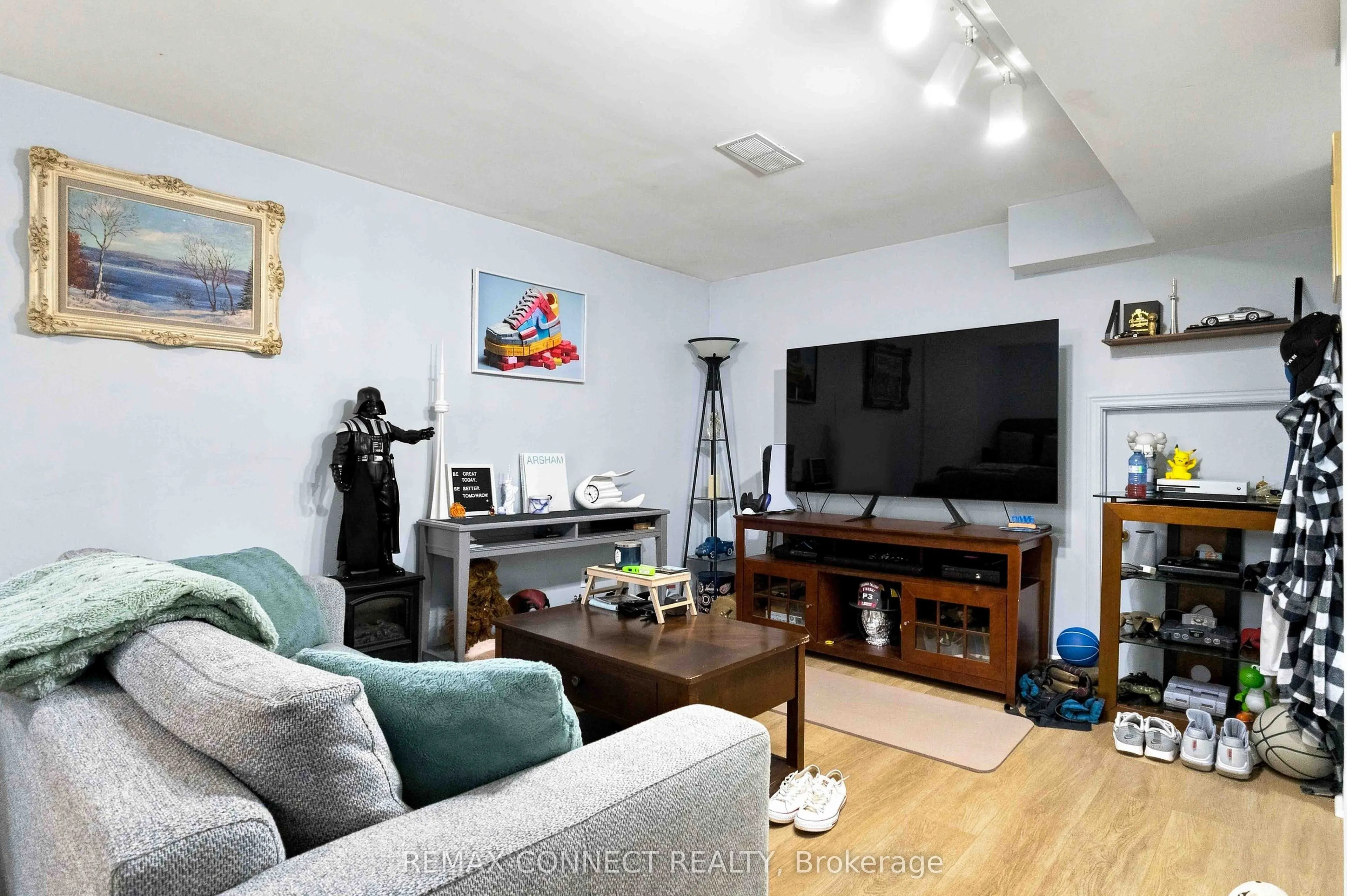 31 Roser Crescent