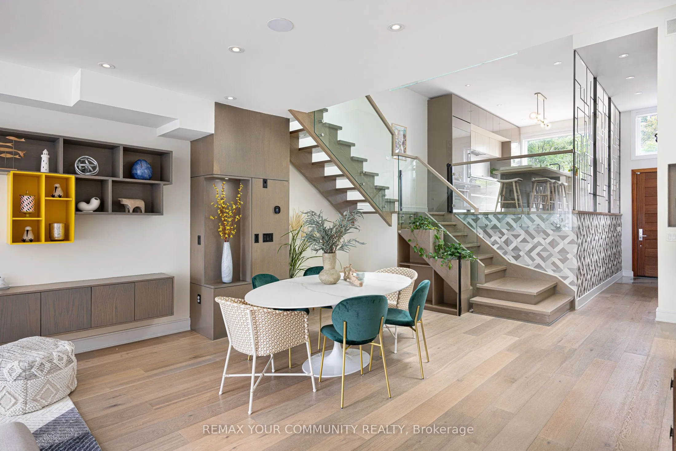 164 Aldwych Avenue