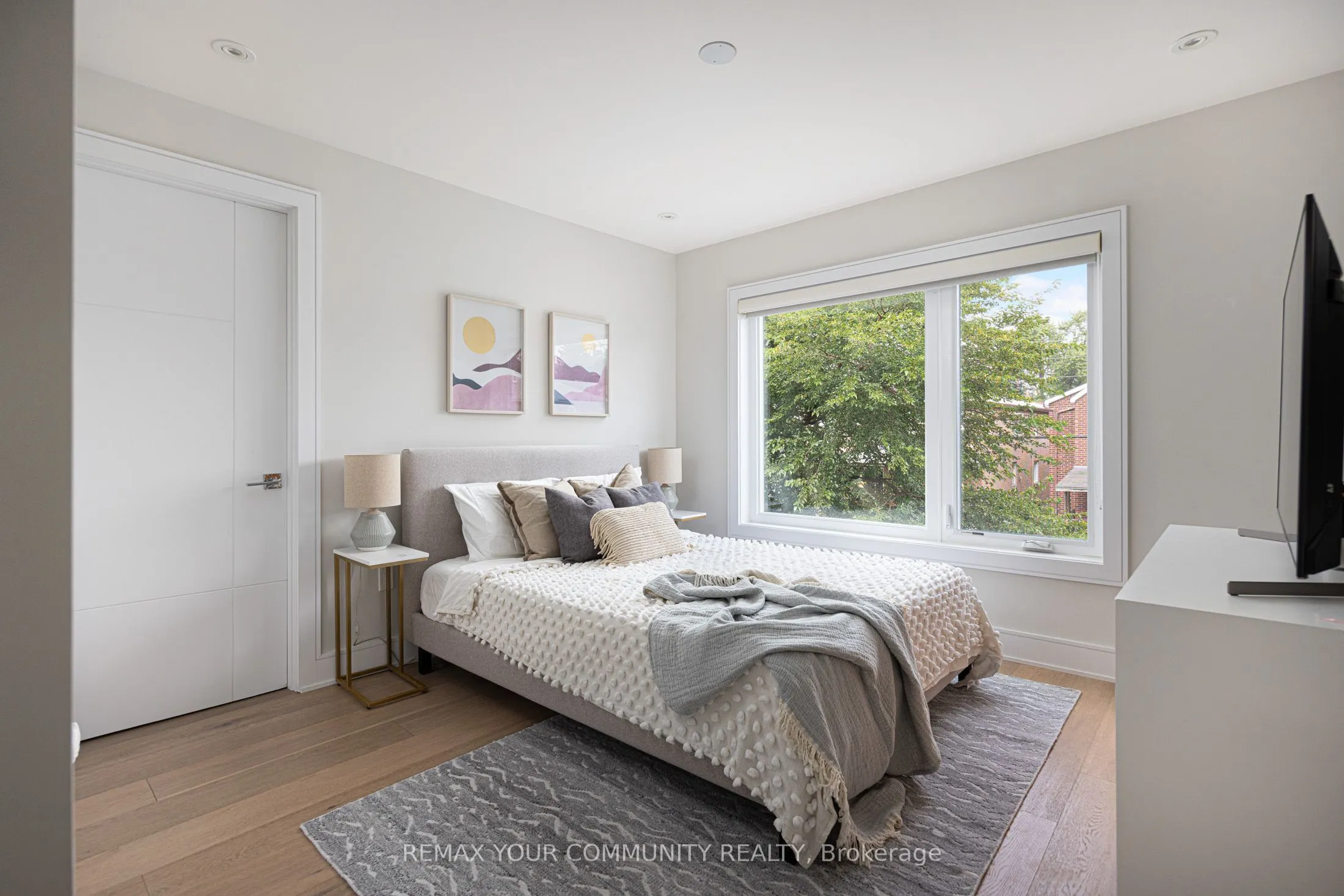 164 Aldwych Avenue