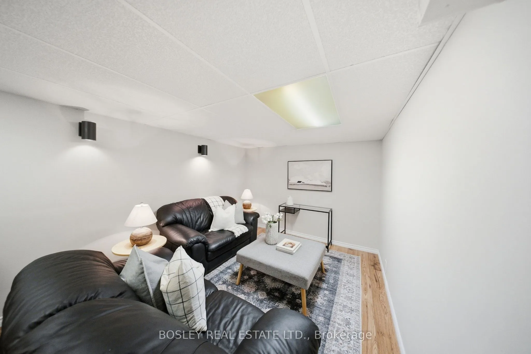 865 Gentry Crescent