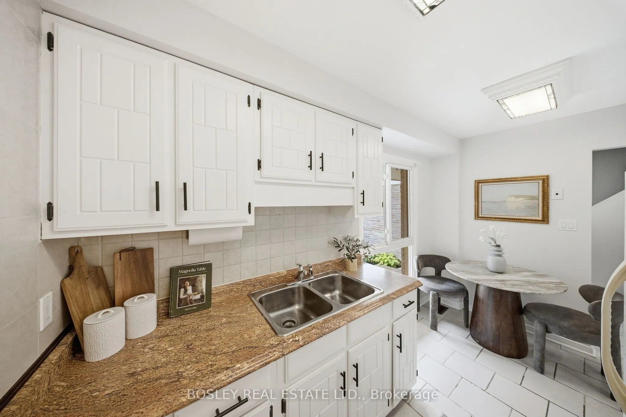 865 Gentry Crescent