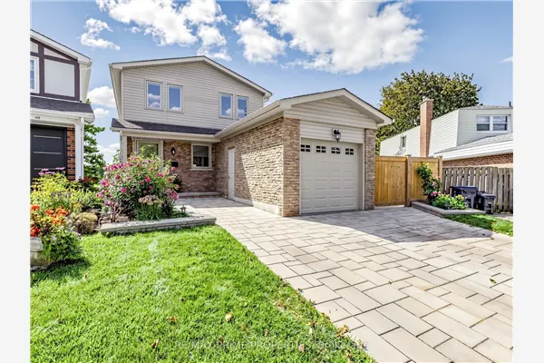 19 Post Horn Grove