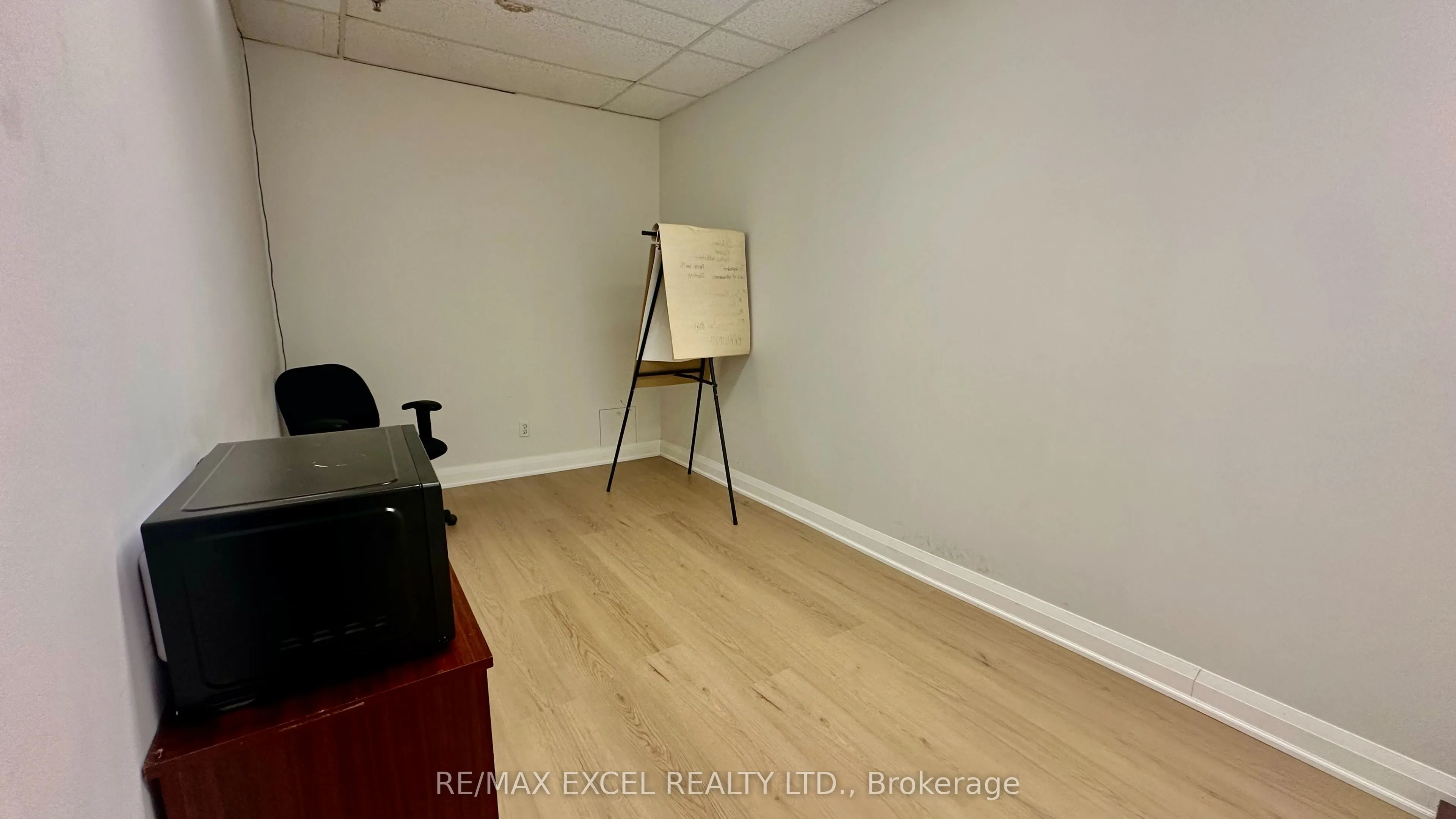 3090 Kingston Road #400B