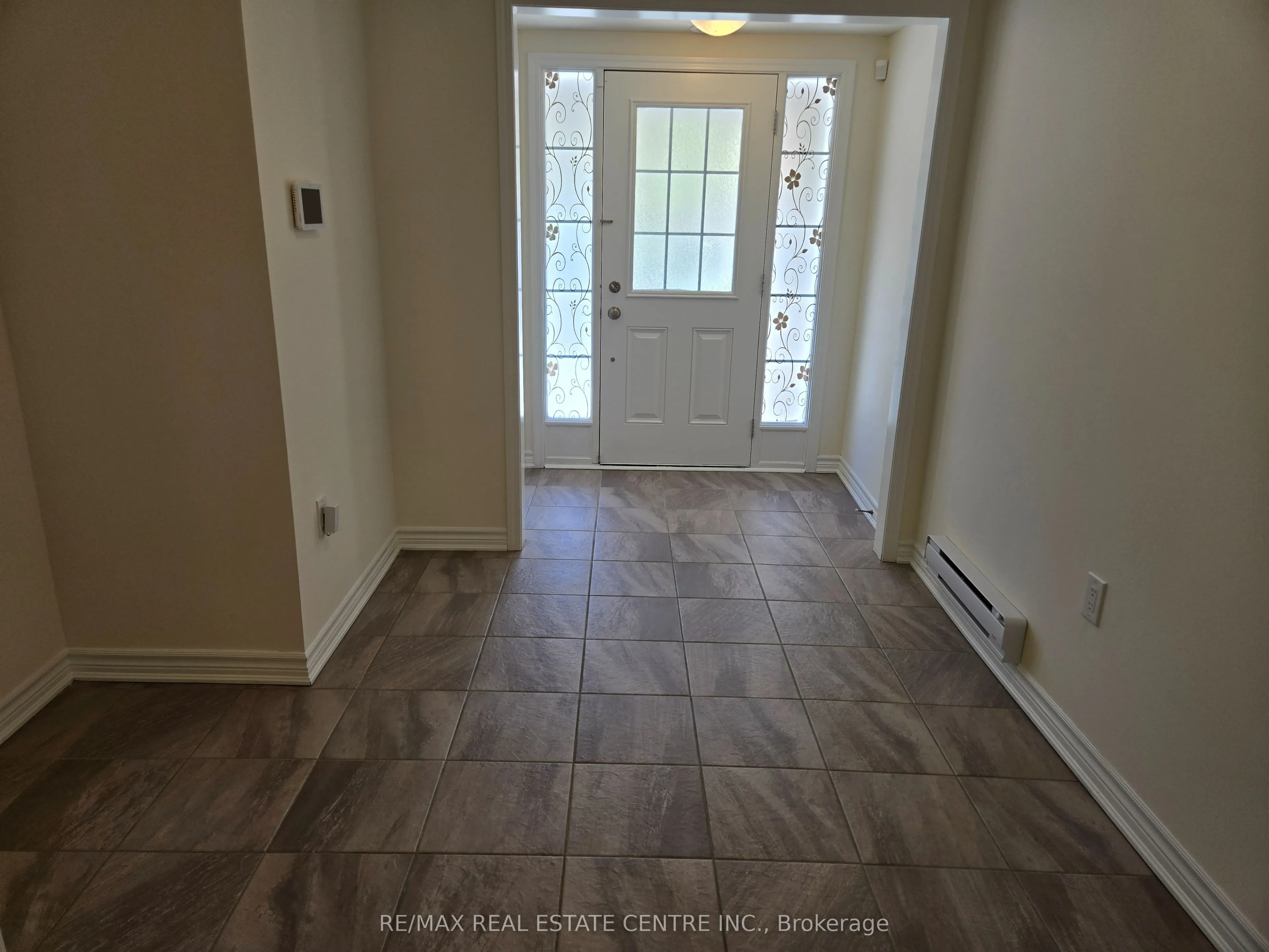 1084 Silk Street