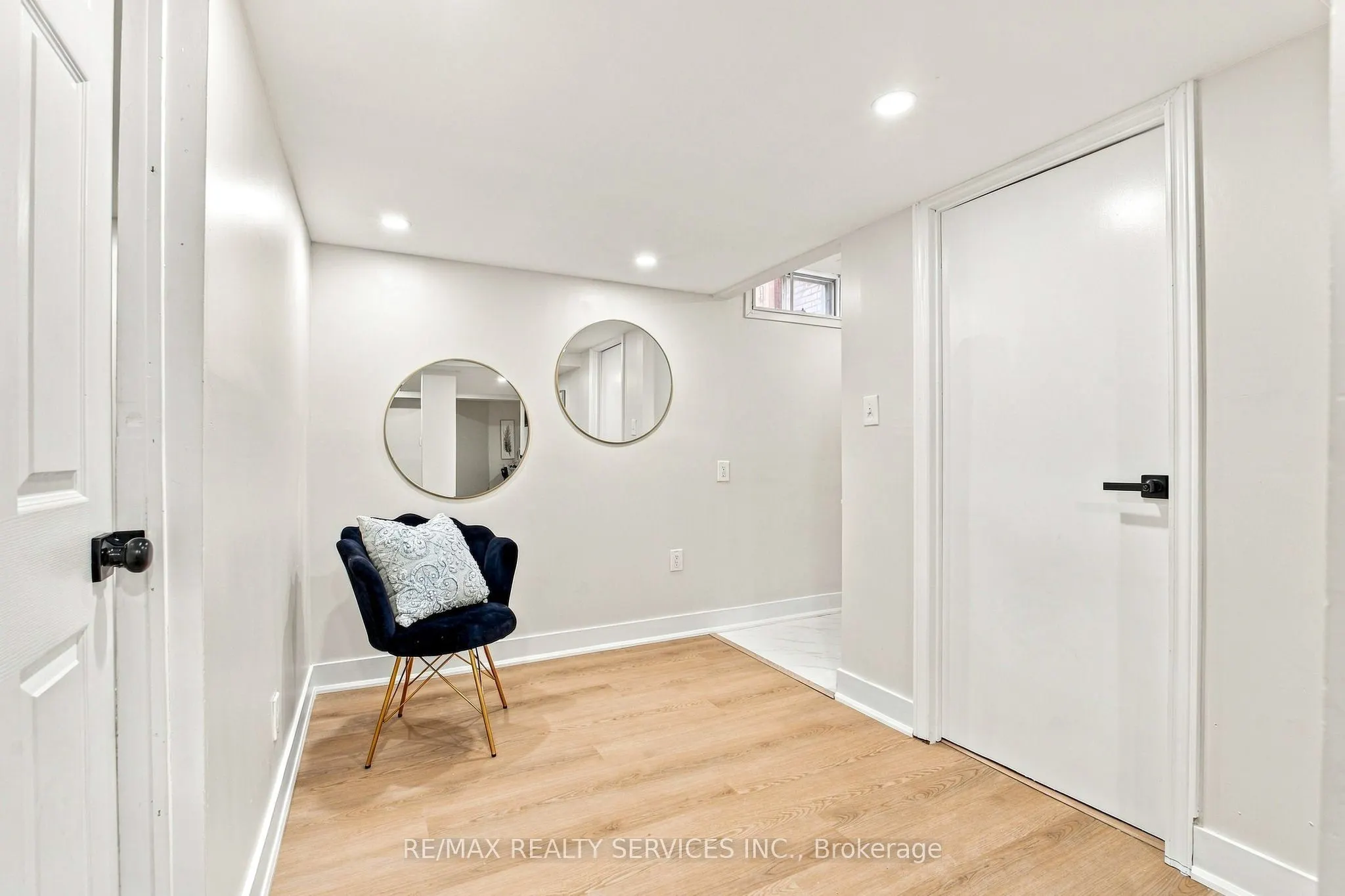 6 Scarbell Drive