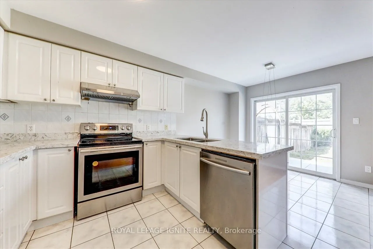 32 Tansley Crescent
