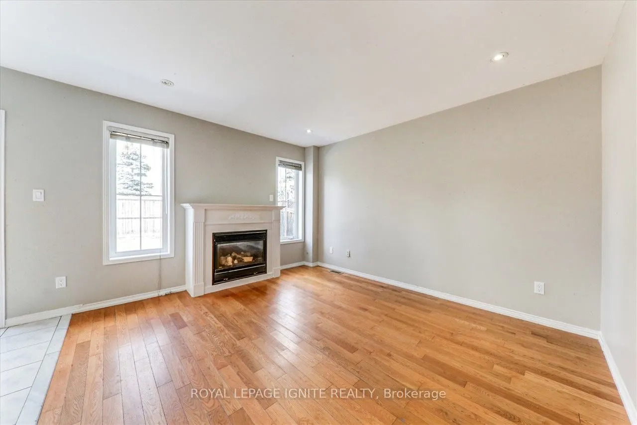 32 Tansley Crescent