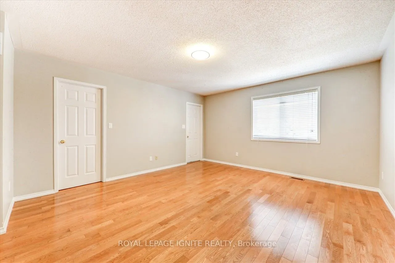32 Tansley Crescent