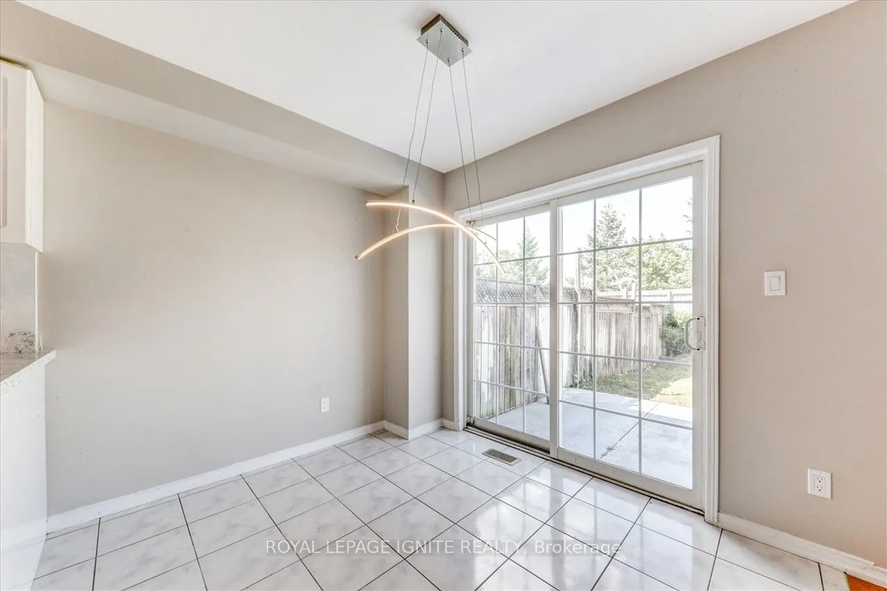 32 Tansley Crescent