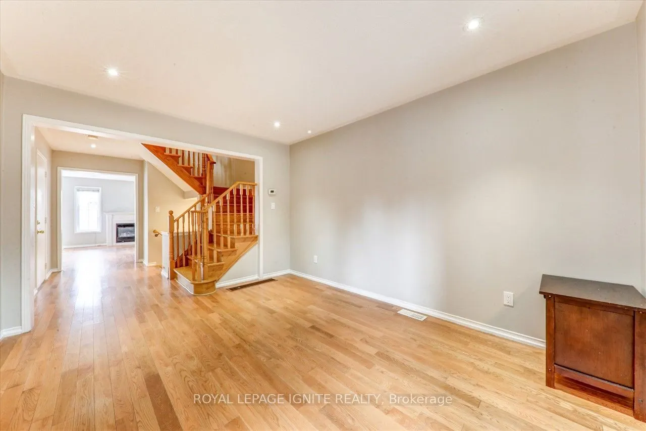 32 Tansley Crescent